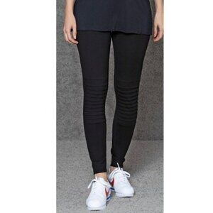 Ruti Hudson Moto Leggings in Charcoal